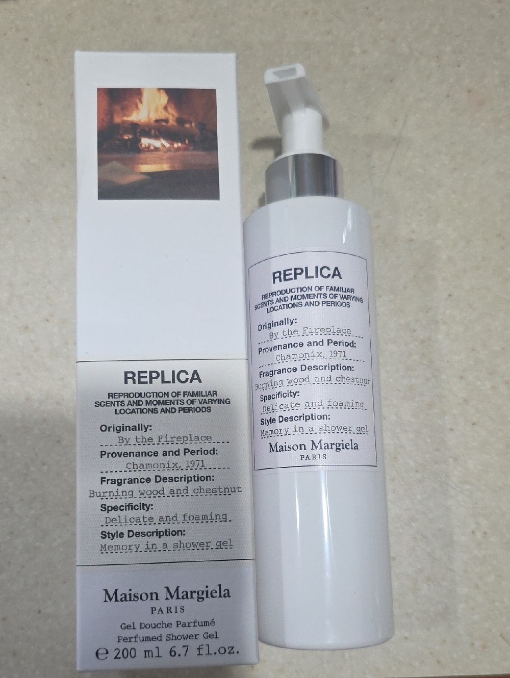 Replica By The Fireplace Perfumed Shower Gel